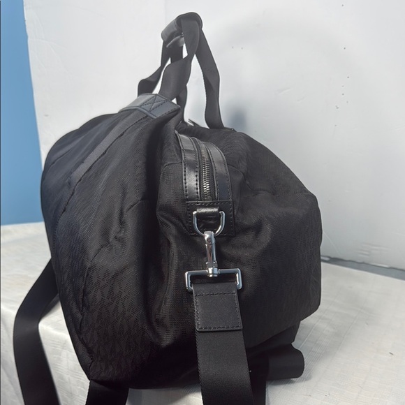 Michael Kors Kent Sport Unisex Weekender Black convertible Travel Bag Duffle - Picture 4 of 8